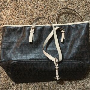 Michael Kors Purse (Good Condition) MK Purse - Black exterior - White interior